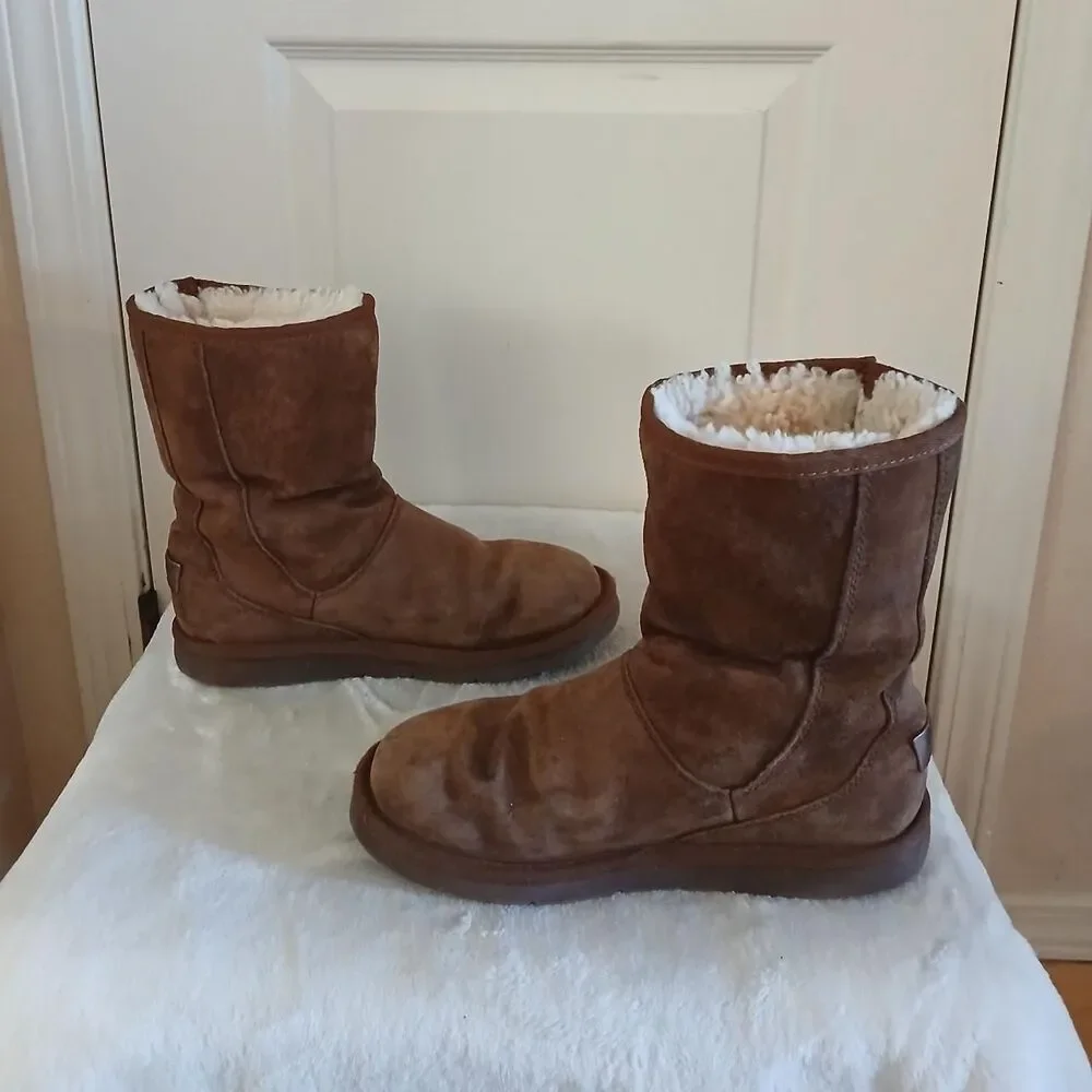 UGG Australia Mayfaire Limited Ed Brown Suede Boots Copper Nameplate & Zipper 7